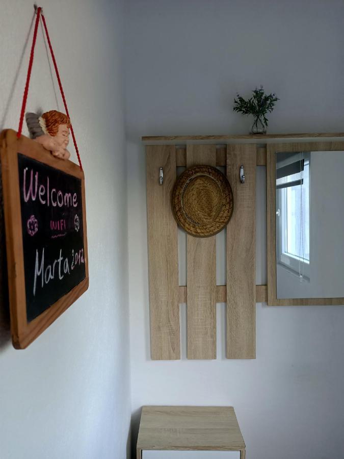 Chez Marthe, Organic Farm Stay Knin Exterior photo